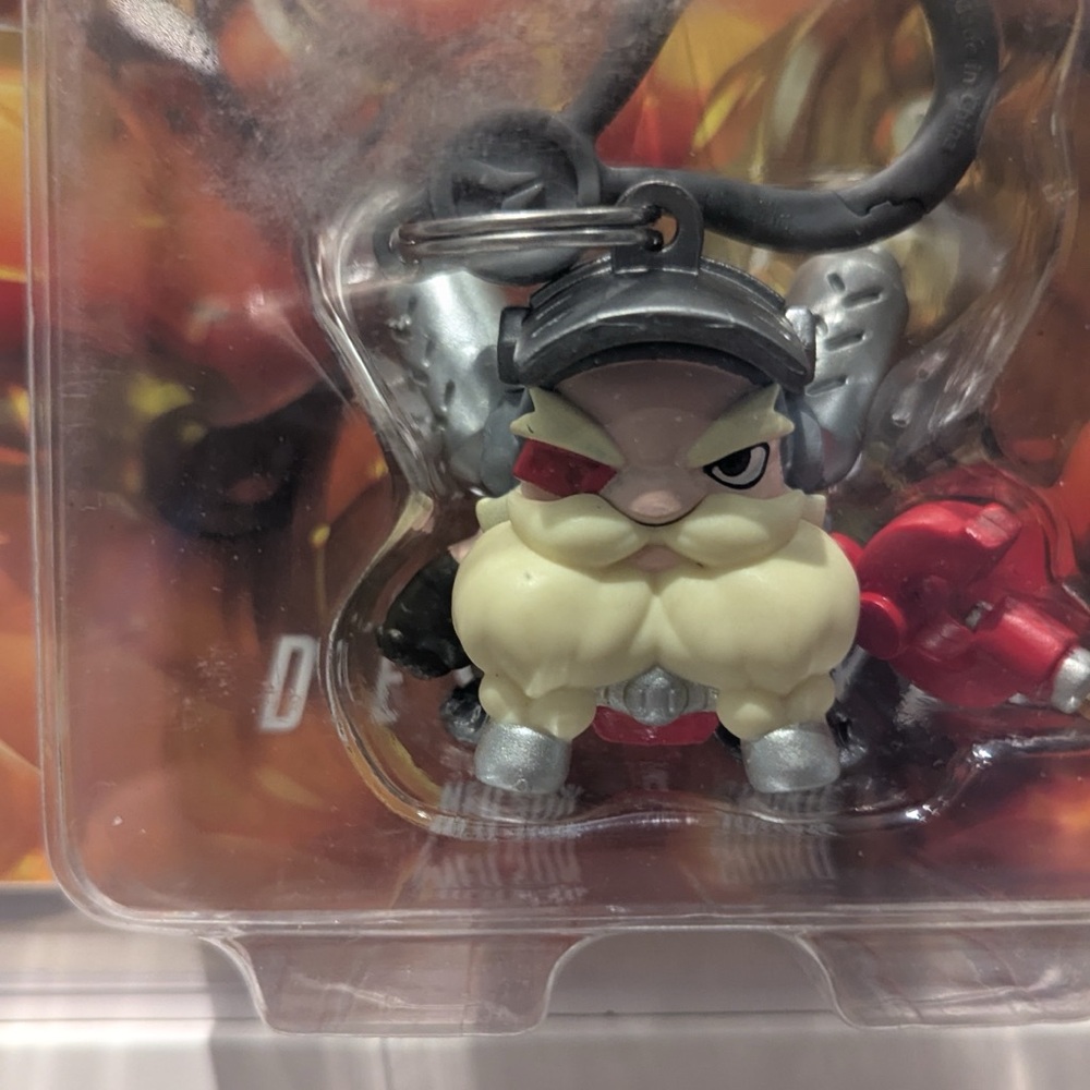 Overwatch Torbjörn Keychain Figure - Picture 2 of 3